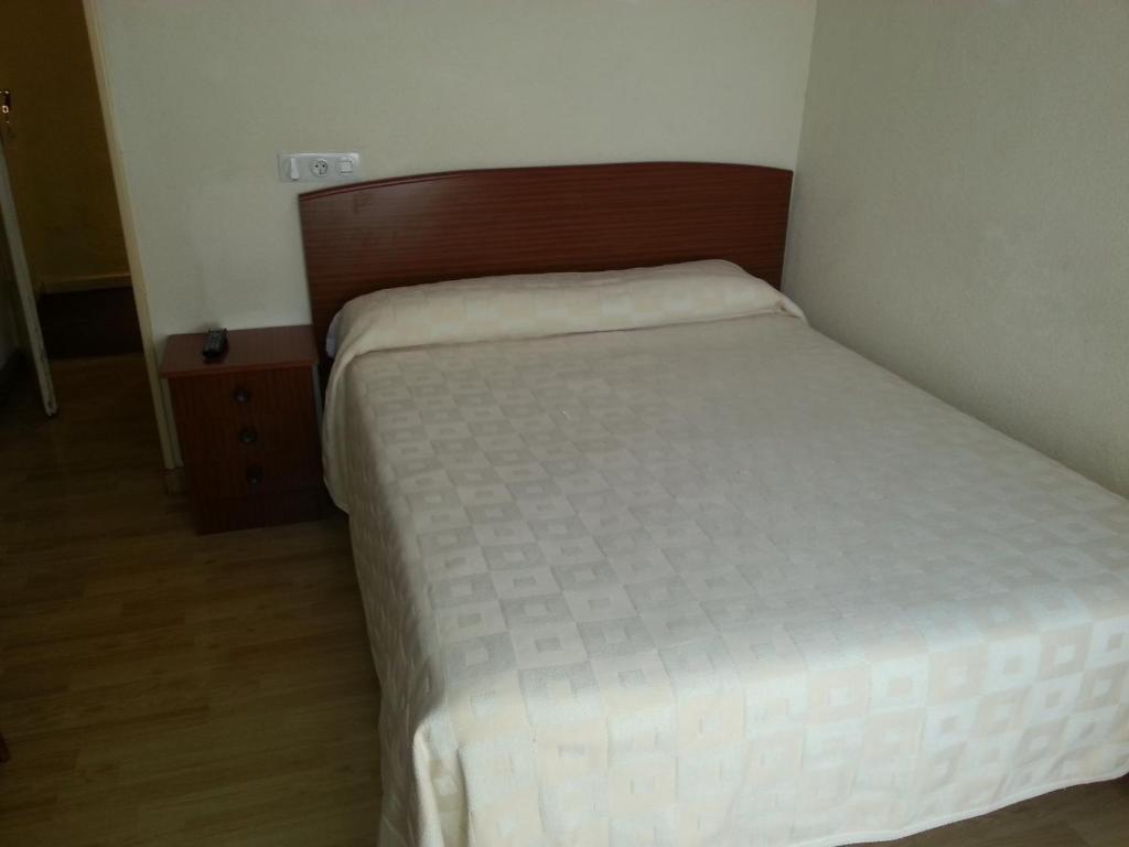 Hostal Olga Madrid Habitación foto