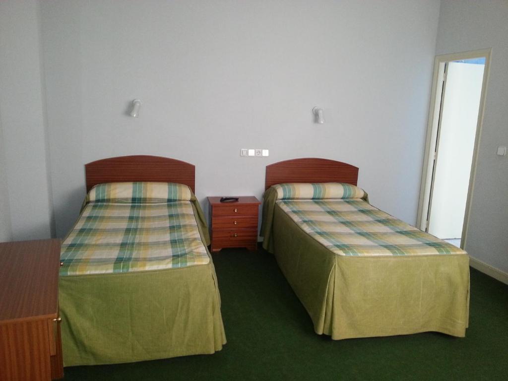 Hostal Olga Madrid Habitación foto