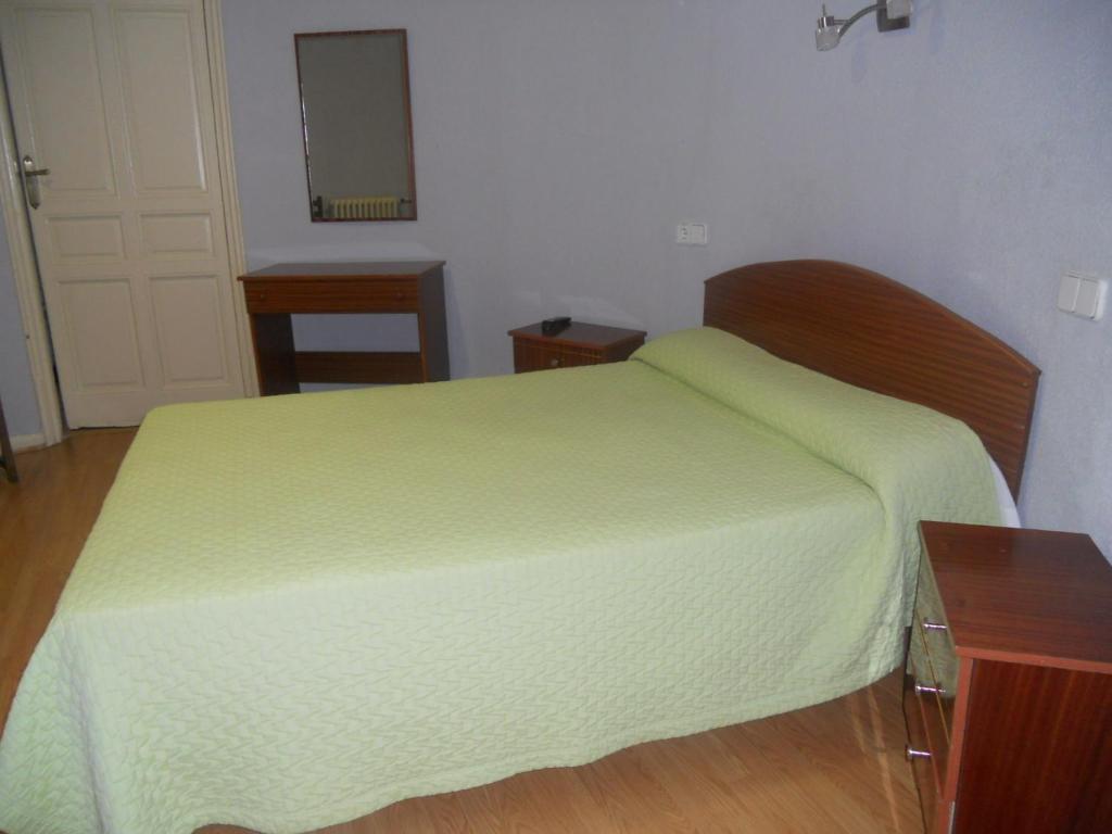 Hostal Olga Madrid Habitación foto